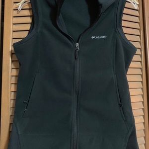 Columbia vest